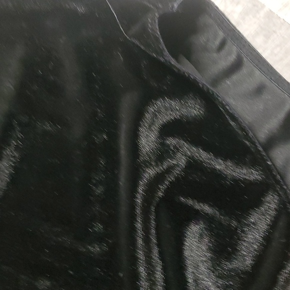 Velvet Bodysuit - Picture 2 of 4